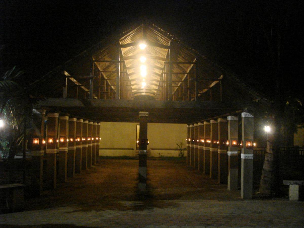 Indeco Hotels Swamimalai Kumbakonam Exteriör bild