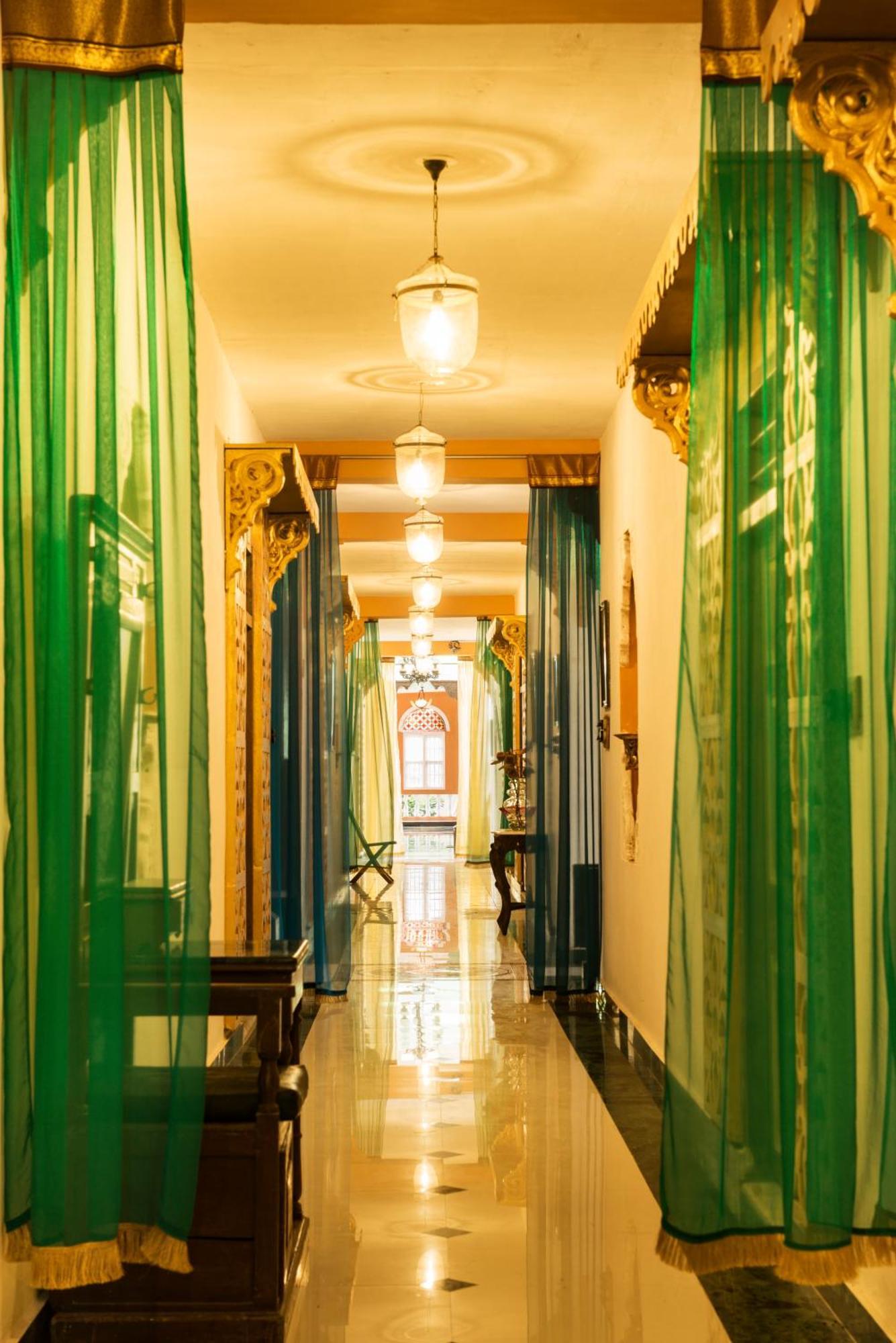 Indeco Hotels Swamimalai Kumbakonam Exteriör bild