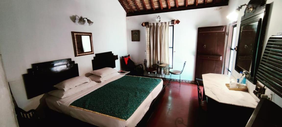 Indeco Hotels Swamimalai Kumbakonam Exteriör bild
